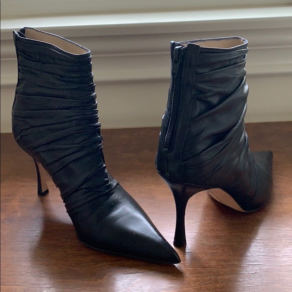 Manolo’s Blahnik “New “ never worn booties new with tags - Picture 2 of 8